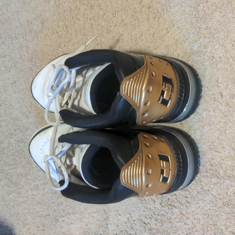 Good condition jordans